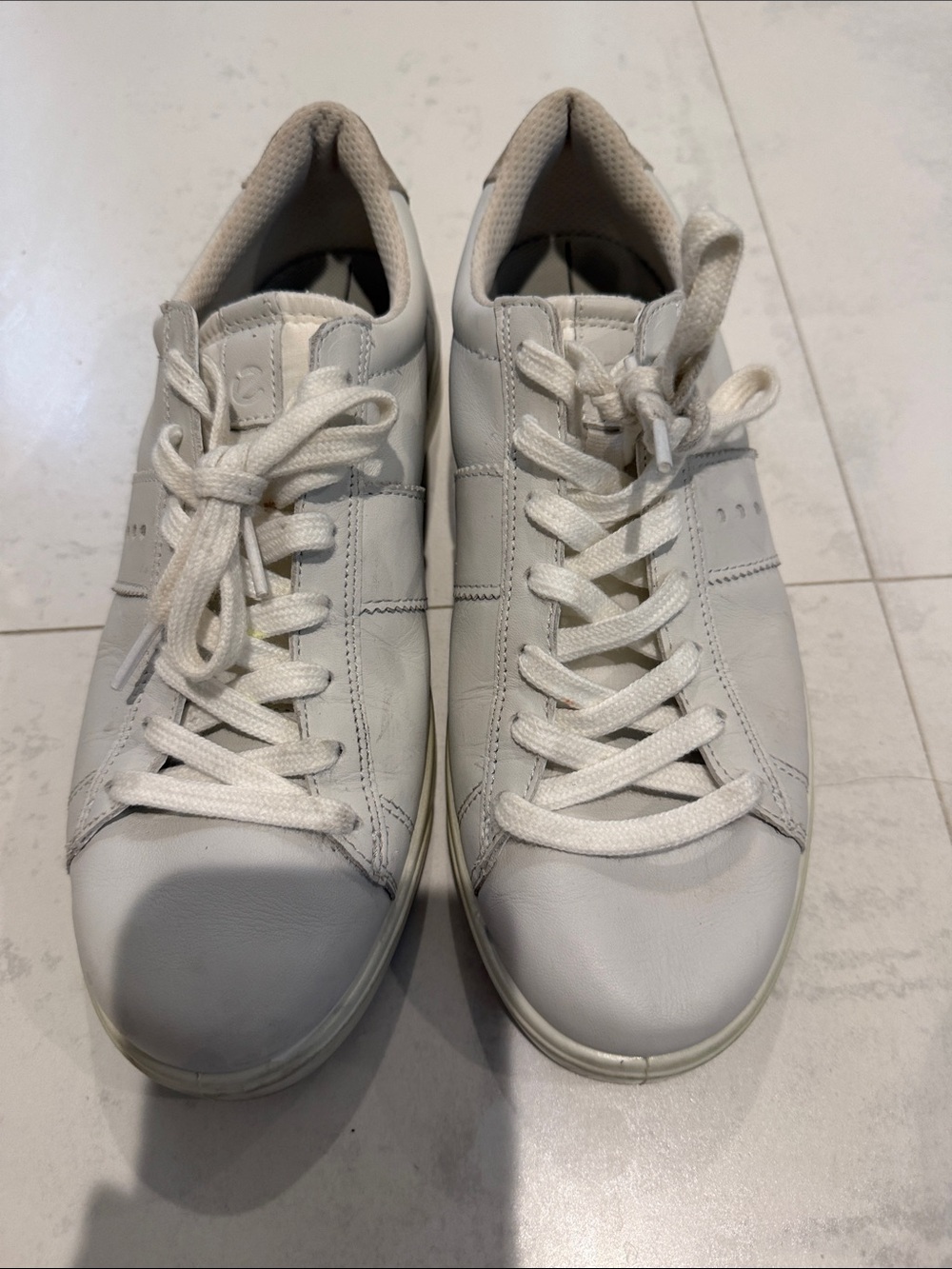 Ecco Women's White Leather Low-Top Athletic Sneakers 40 US 9-9.5